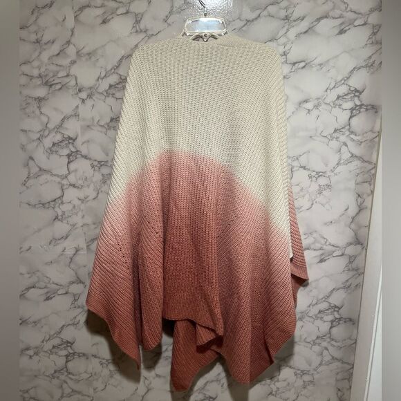 Torrid Ruana Tricolor Dip Dye Ombre Cream Pink Knit Poncho OS Plus Size - Picture 5 of 7